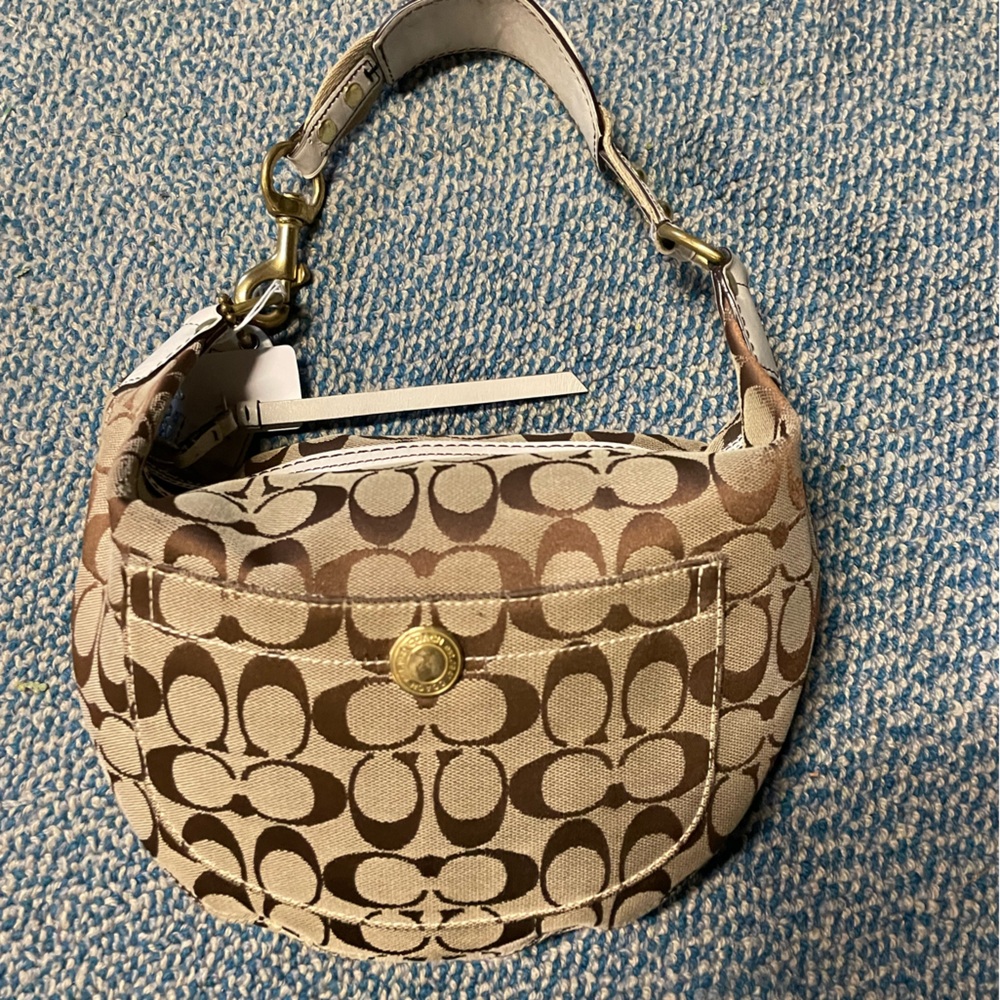 Coach Vintage, brown tan and white